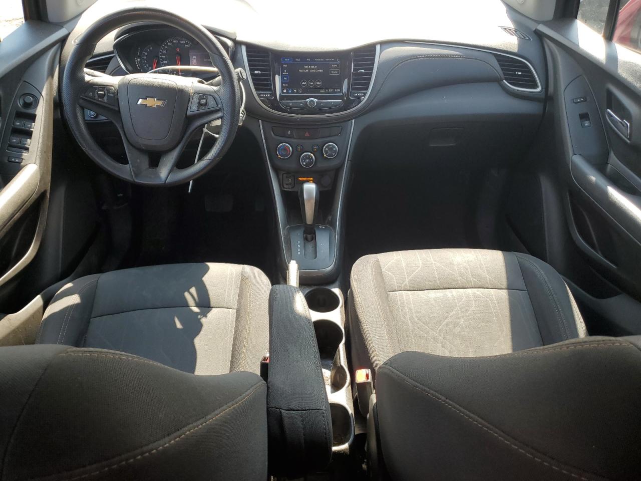 3GNCJLSBXJL241313 2018 Chevrolet Trax 1Lt