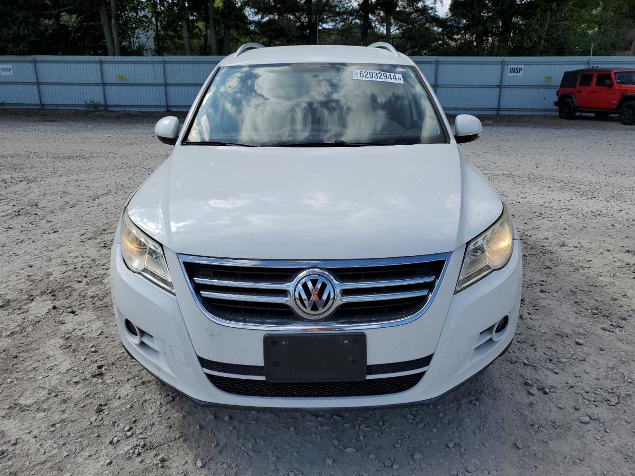 WVGAV75NX9W525866 2009 Volkswagen Tiguan S