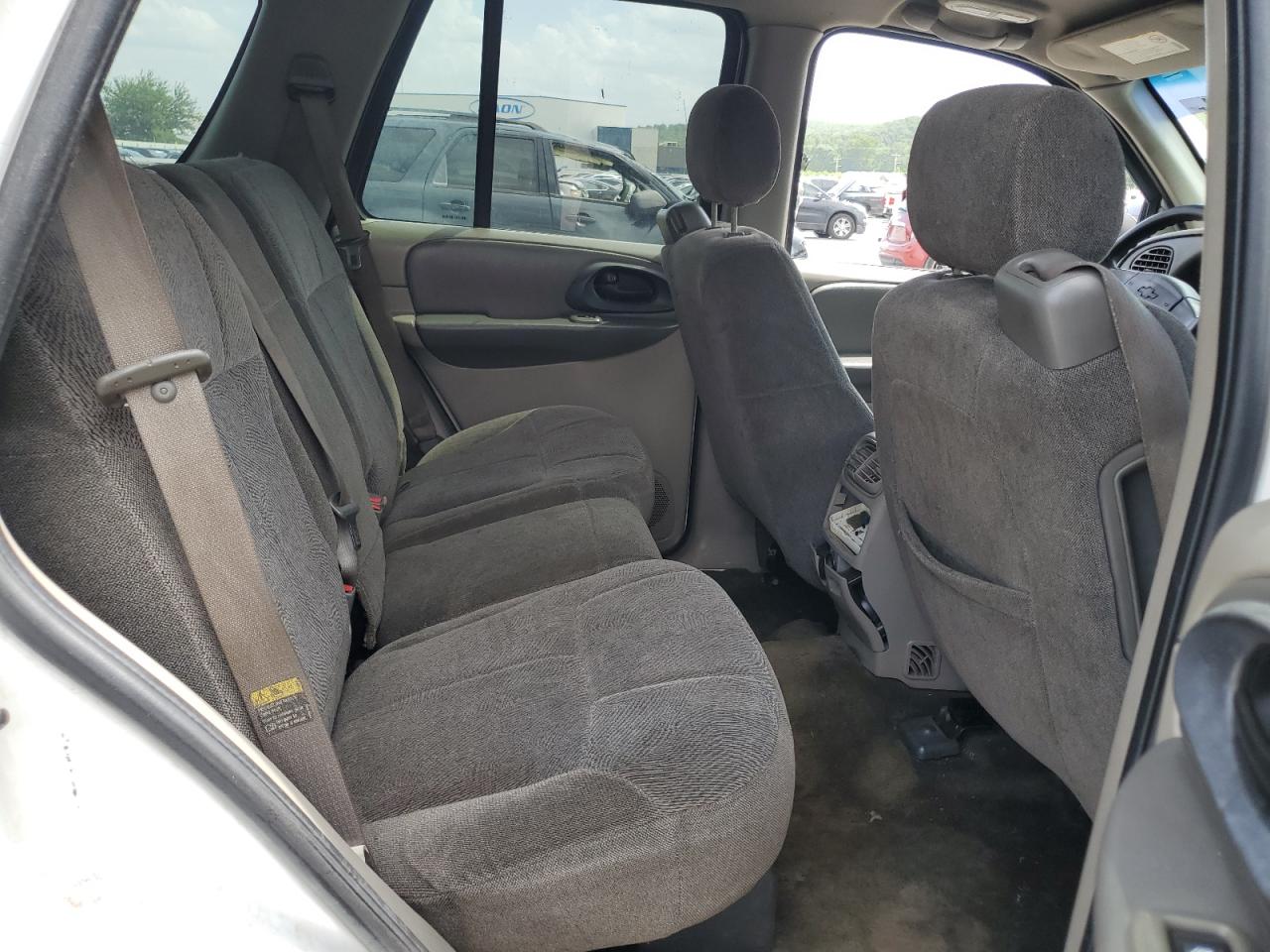 1GNDT13S742164357 2004 Chevrolet Trailblazer Ls