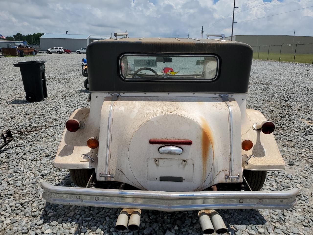 1102583353 1982 Mini Unknown