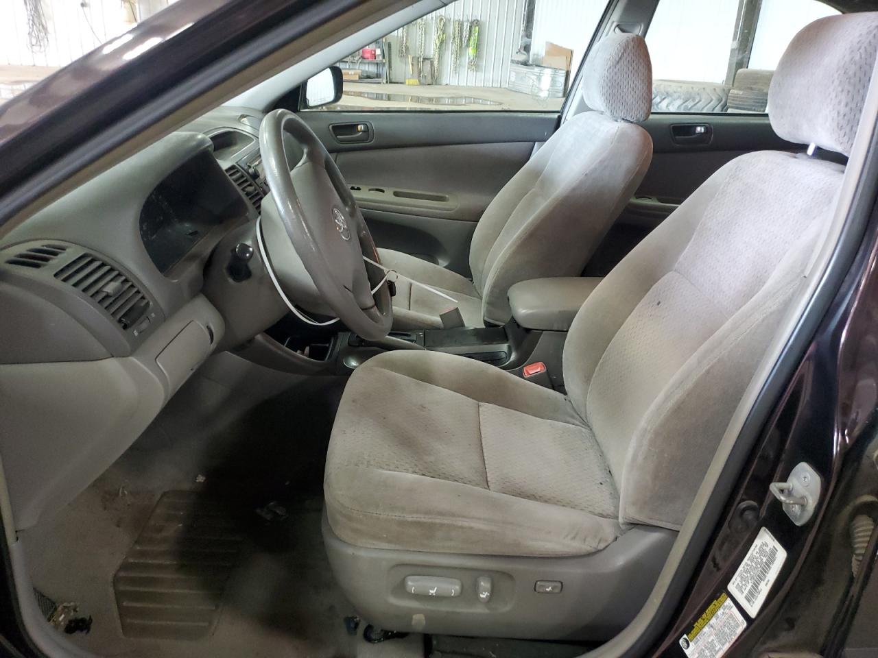 4T1BE32KX4U796566 2004 Toyota Camry Le