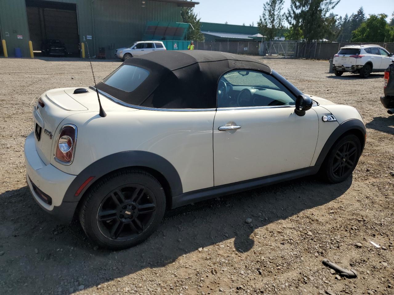 2012 Mini Cooper Roadster S vin: WMWSY3C57CT565131