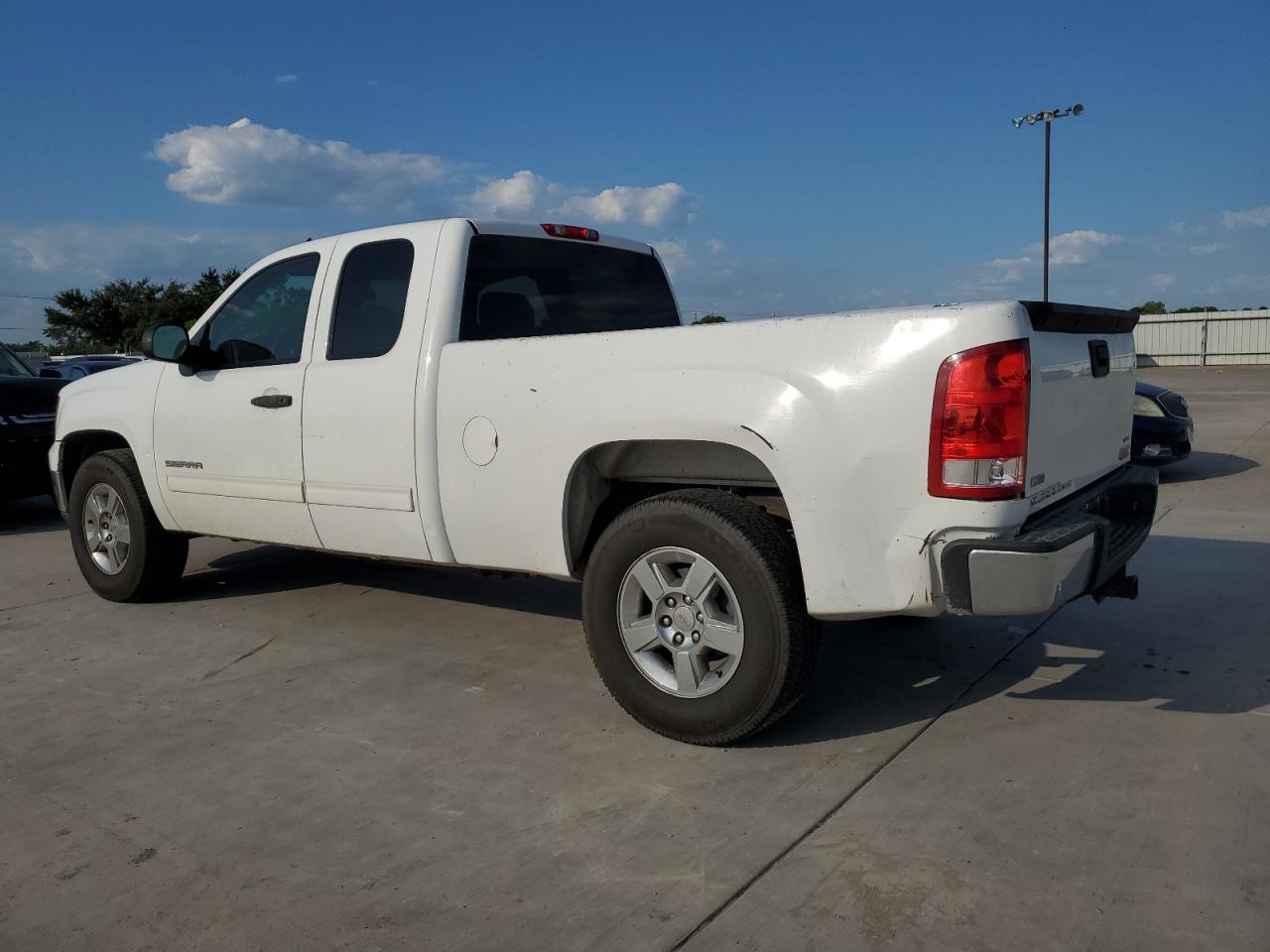 2012 GMC Sierra K1500 Sle vin: 1GTR2VE71CZ305205