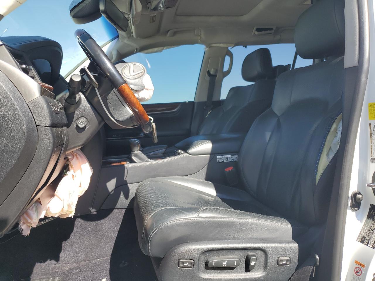 JTJHY7AX5G4197716 2016 Lexus Lx 570