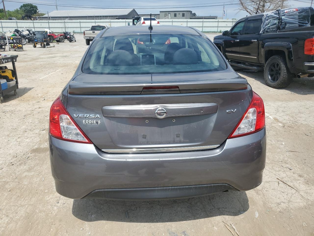 Lot #2684261638 2018 NISSAN VERSA S