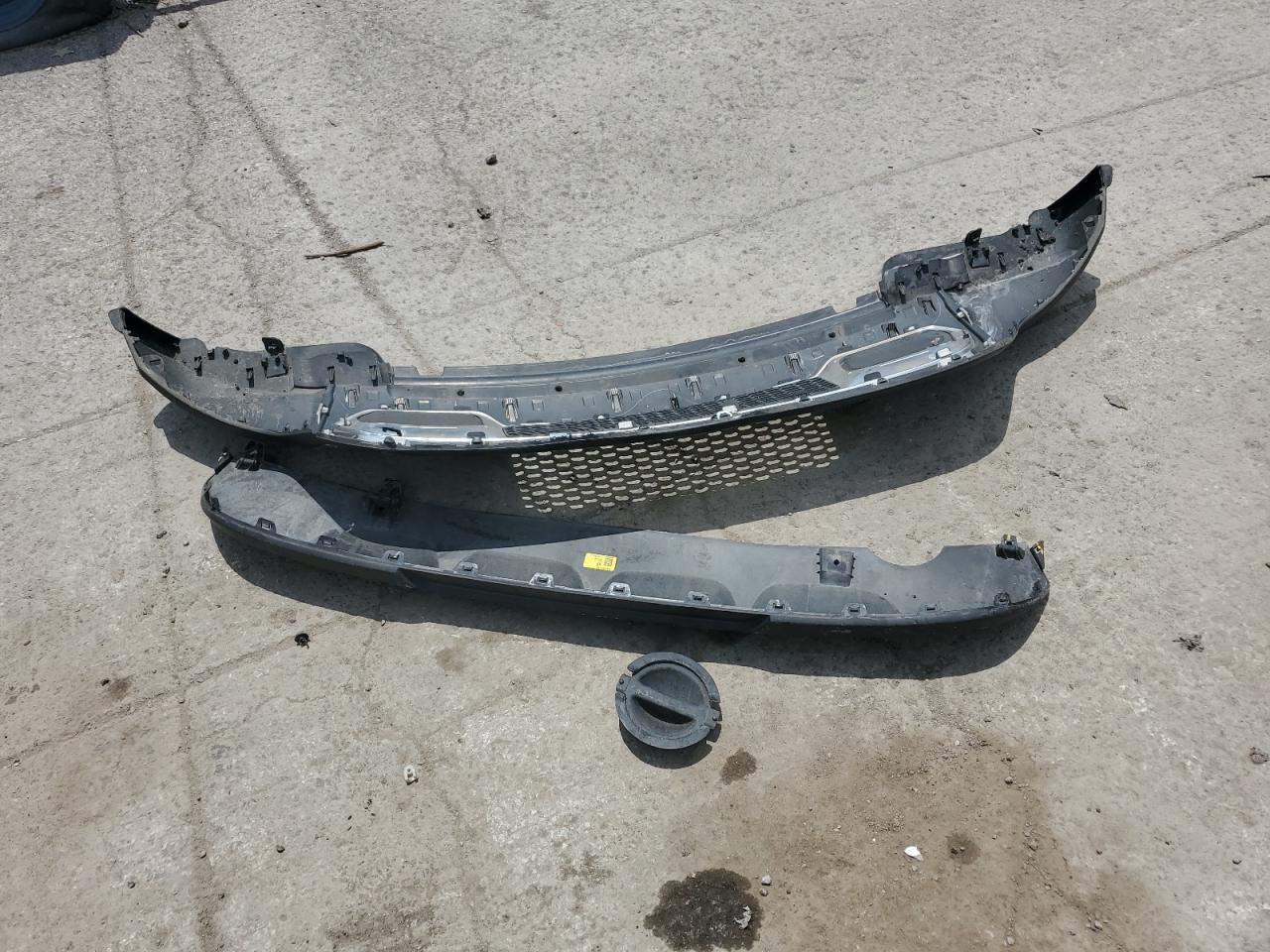 1C4RJFBG6KC640779 2019 Jeep Grand Cherokee Limited