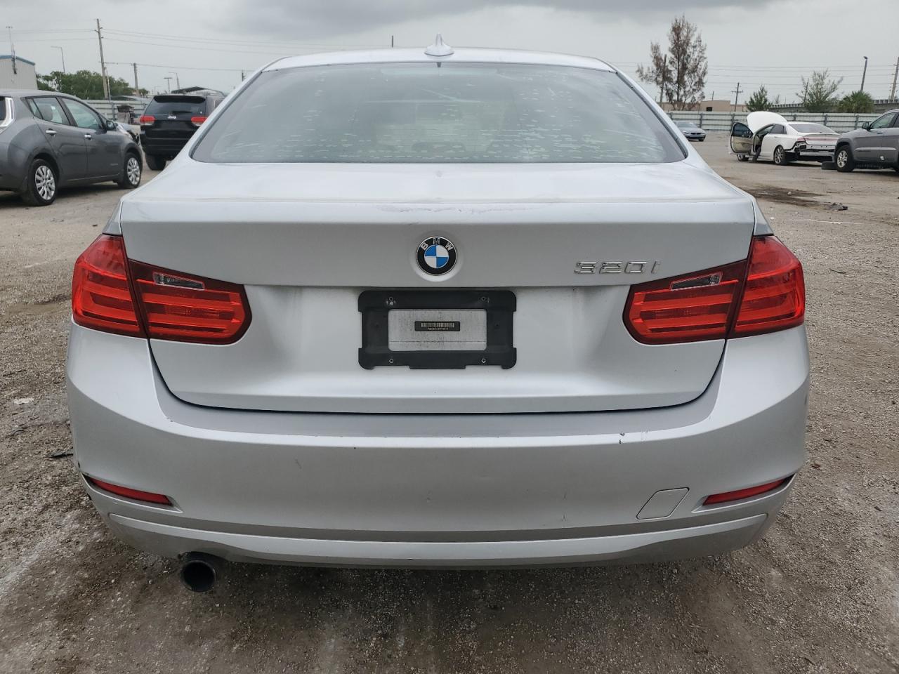 WBA3B1C51EP678918 2014 BMW 320 I