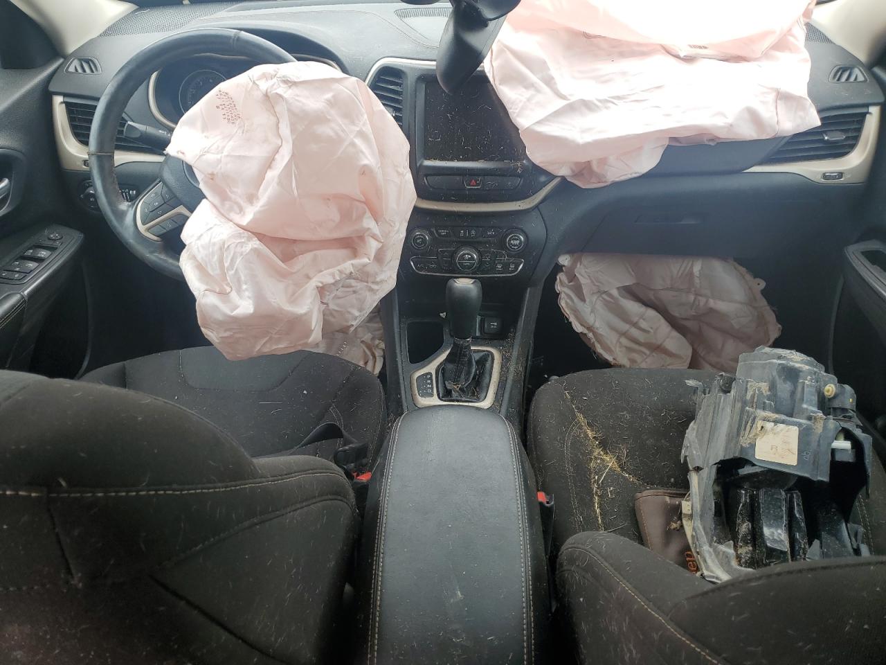 1C4PJMCS4GW201973 2016 Jeep Cherokee Latitude