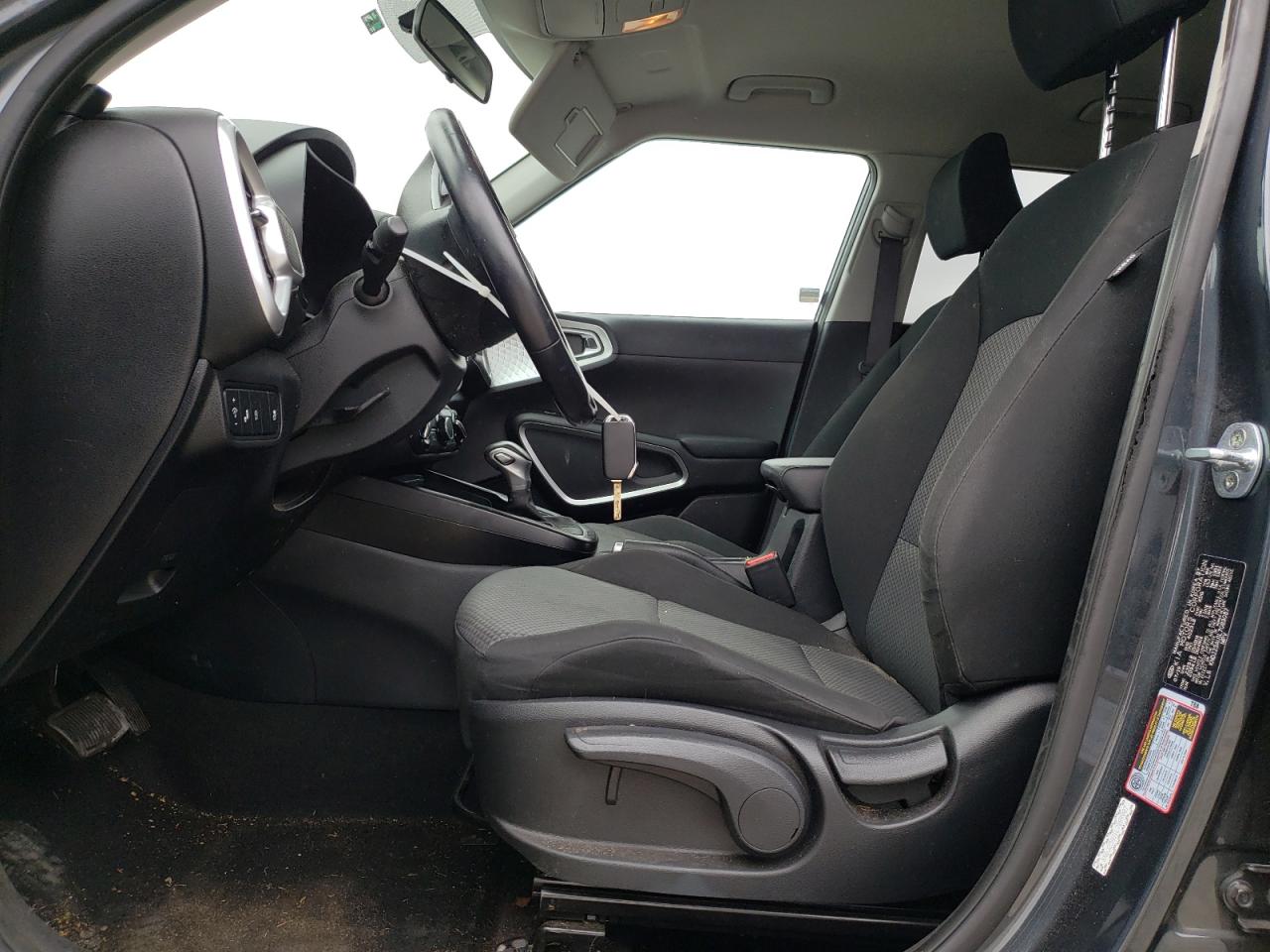 KNDJ23AU1L7089087 2020 Kia Soul Lx