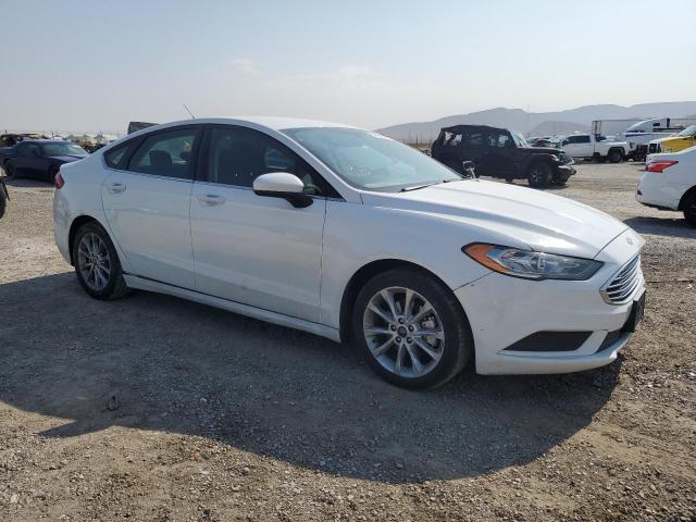 VIN 3FA6P0LU6HR385618 2017 Ford Fusion, Se Hybrid no.4