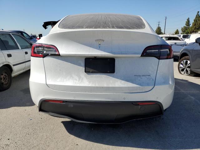 2022 Tesla Model Y VIN: 7SAYGDEE7NF355558 Lot: 61329984