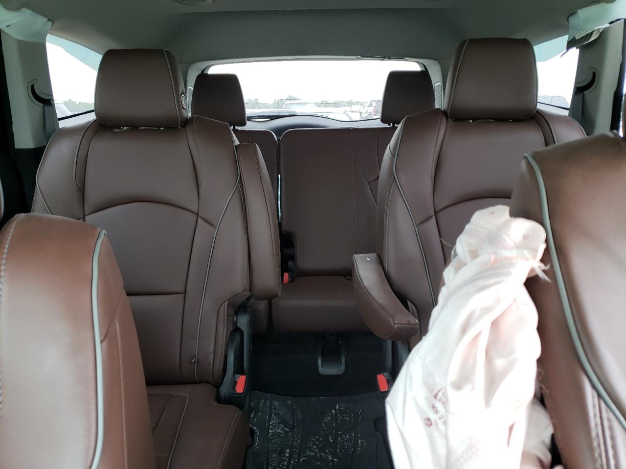 5GAEVCKW8JJ181274 2018 Buick Enclave Avenir