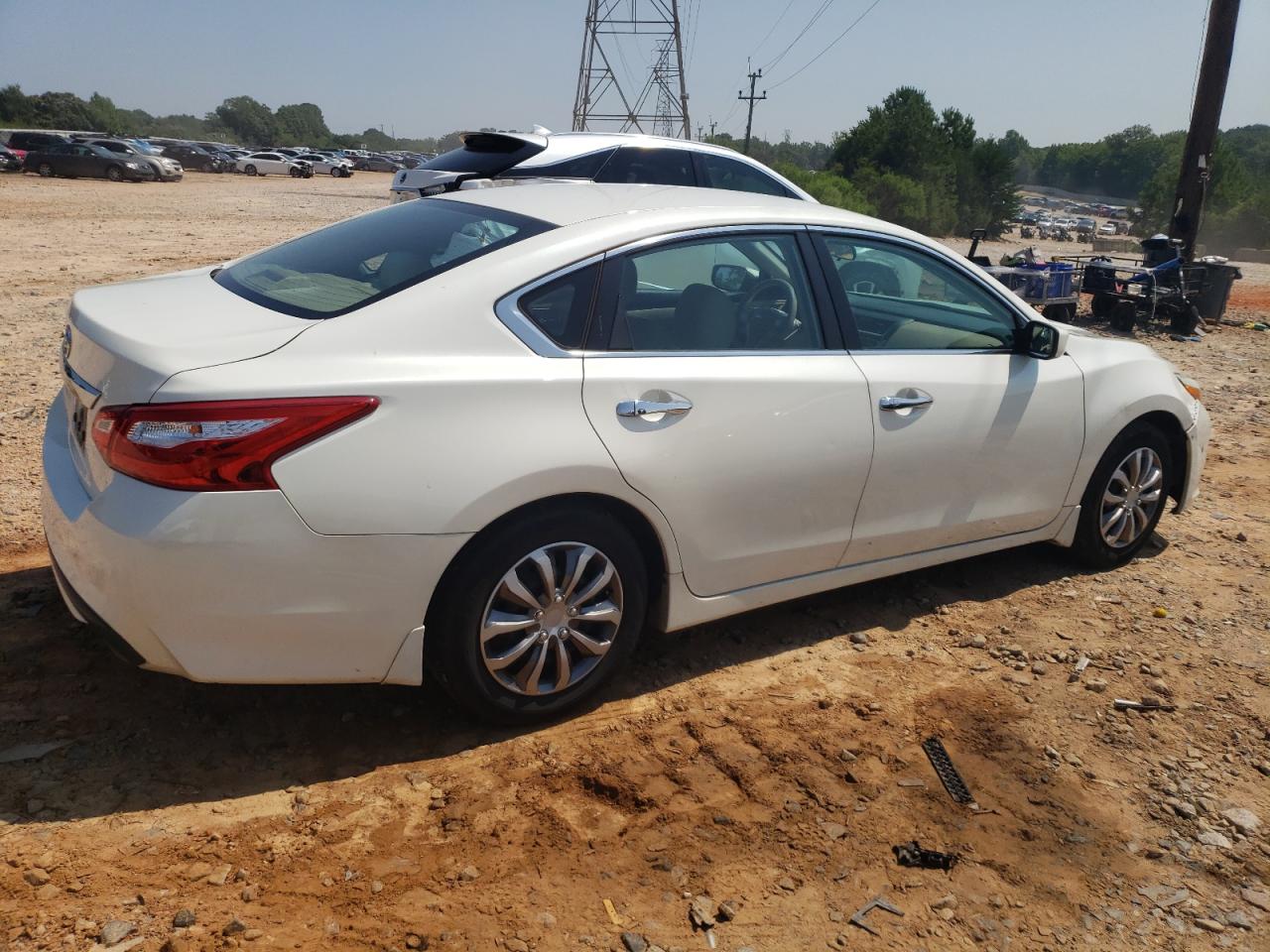 1N4AL3AP3GC164348 2016 Nissan Altima 2.5