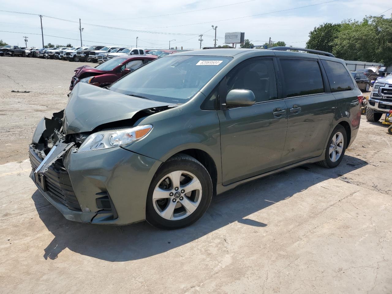 2018 Toyota Sienna Le vin: 5TDKZ3DC6JS905314