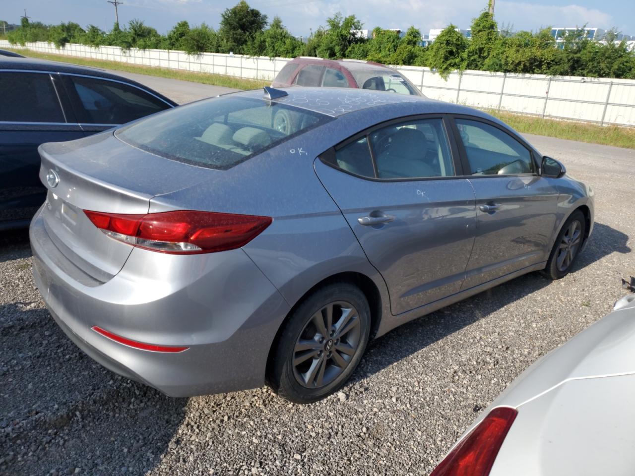 Lot #2741636159 2017 HYUNDAI ELANTRA SE