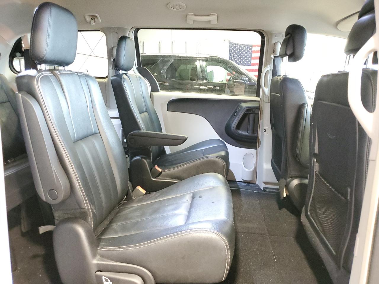 2C4RC1BG1GR156837 2016 Chrysler Town & Country Touring