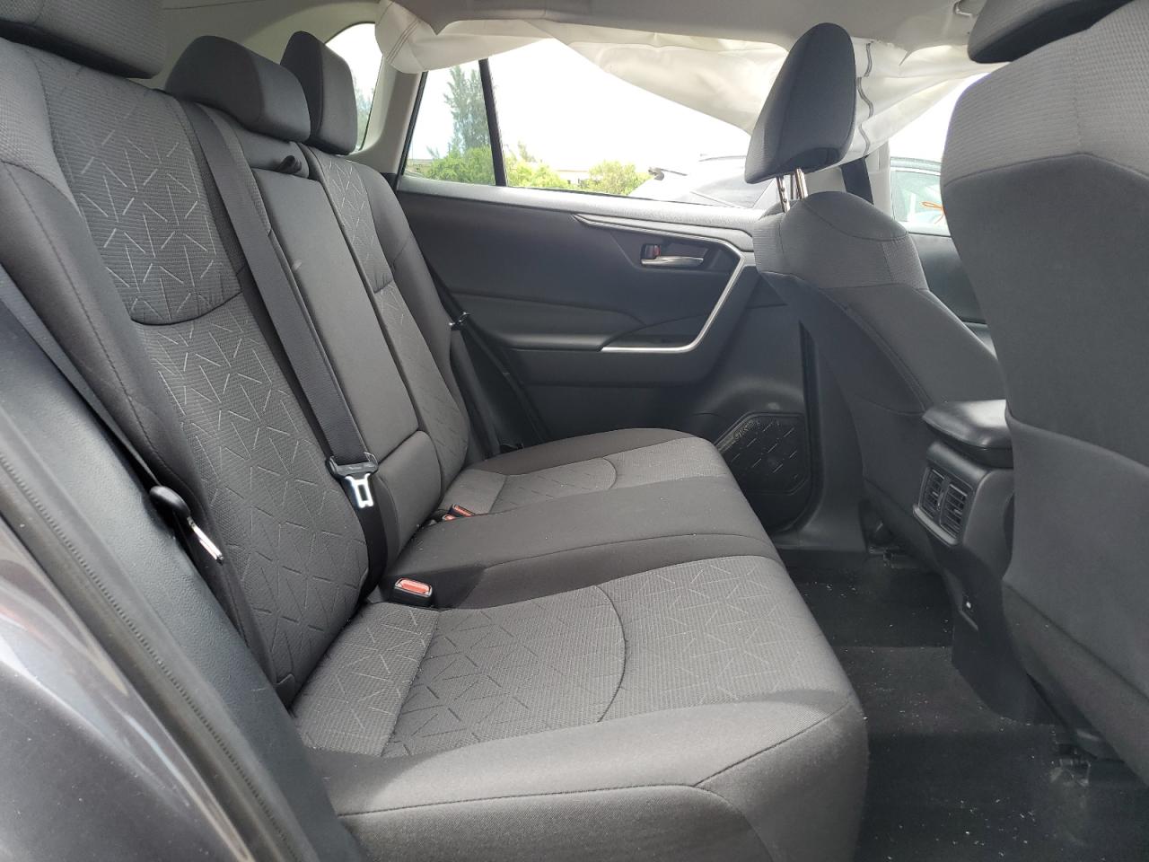 2T3W1RFV5MW126905 2021 Toyota Rav4 Xle