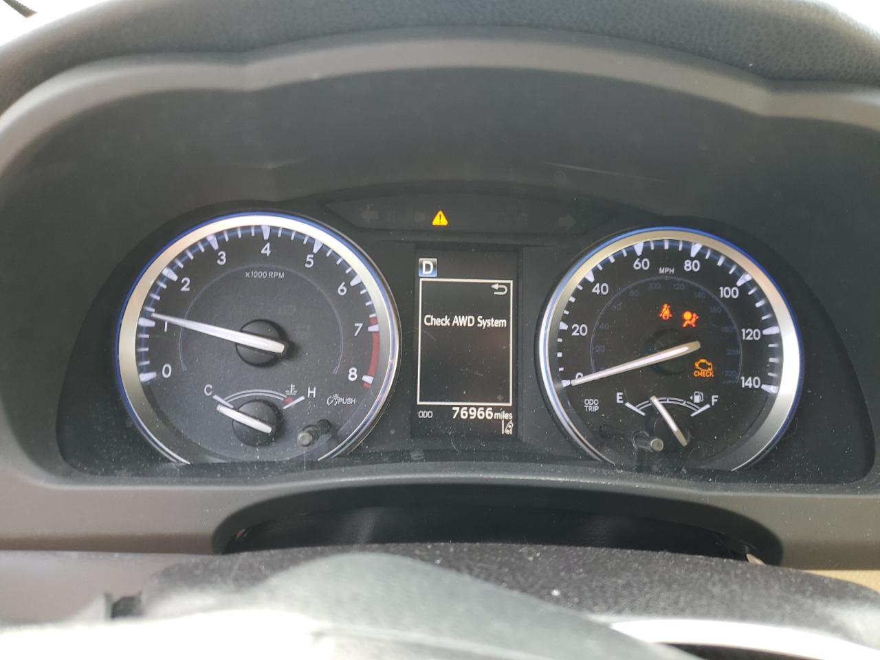 5TDJZRFH1JS545974 2018 Toyota Highlander Se