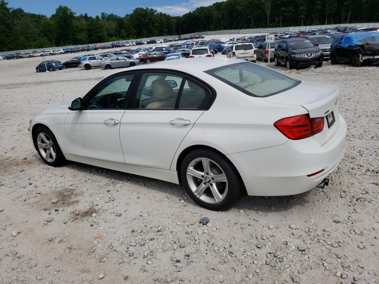 2013 BMW 328 Xi vin: WBA3B3C52DF537565