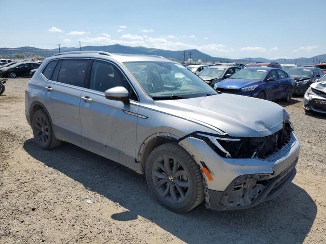 2022 VOLKSWAGEN TIGUAN SE - 3VV2B7AX4NM042393