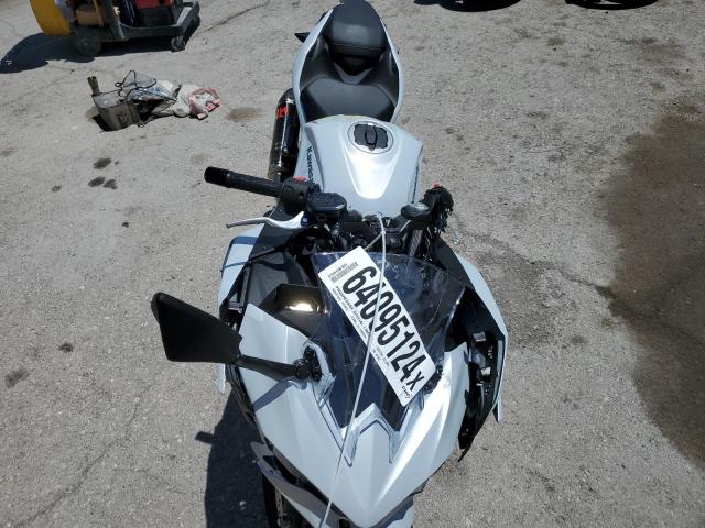 2024 KAWASAKI EX500 - ML5EXGG13RDA27401