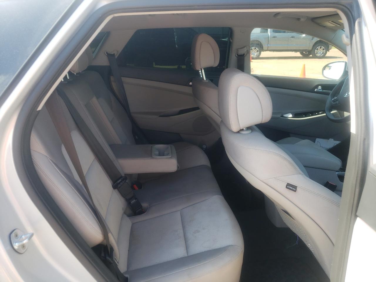 KM8J33A42GU221029 2016 Hyundai Tucson Limited