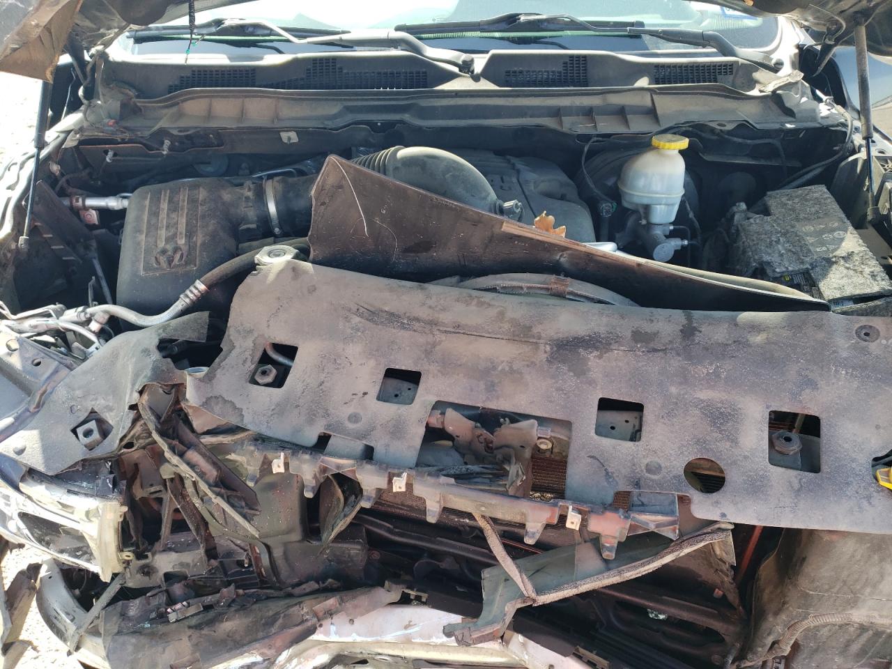 1C6RR7LT4HS780085 2017 Ram 1500 Slt