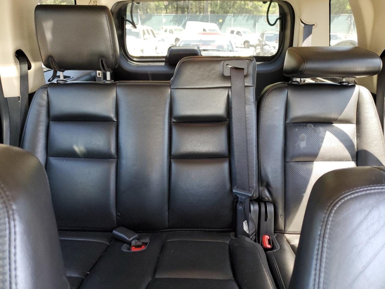 4M2EN4HEXAUJ01887 2010 Mercury Mountaineer Luxury