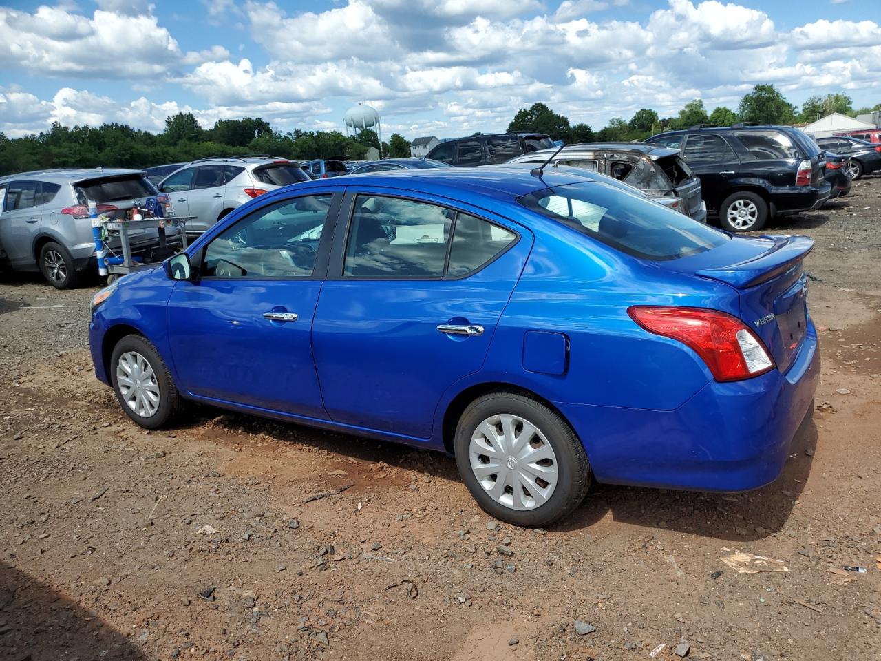 2015 Nissan Versa S vin: 3N1CN7AP5FL896233