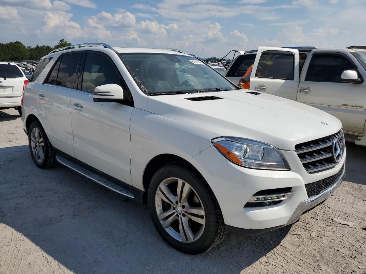 4JGDA5HB7FA609702 2015 Mercedes-Benz Ml 350 4Matic