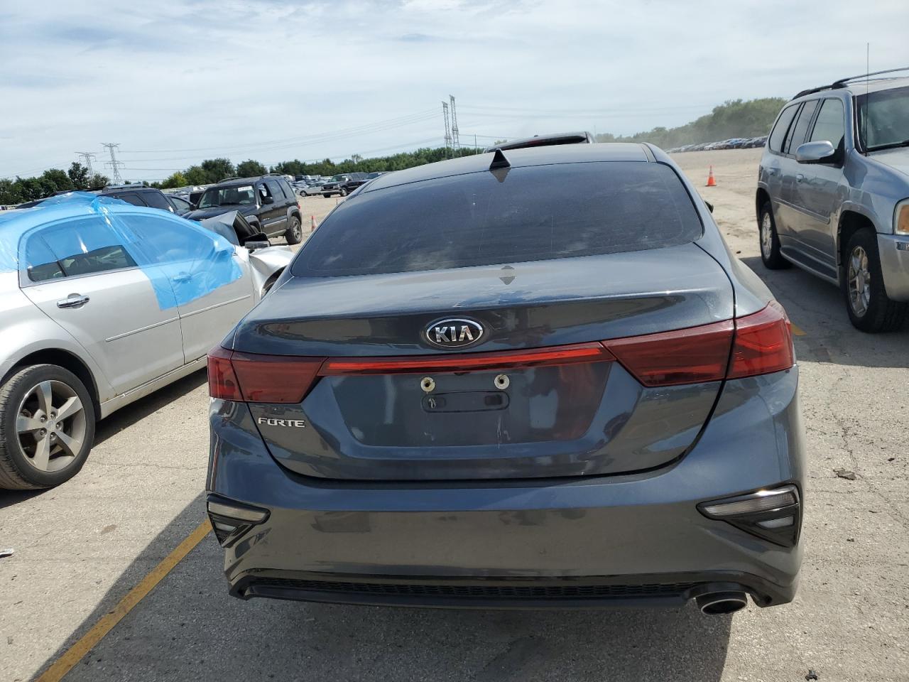 3KPF24ADXME291312 2021 Kia Forte Fe