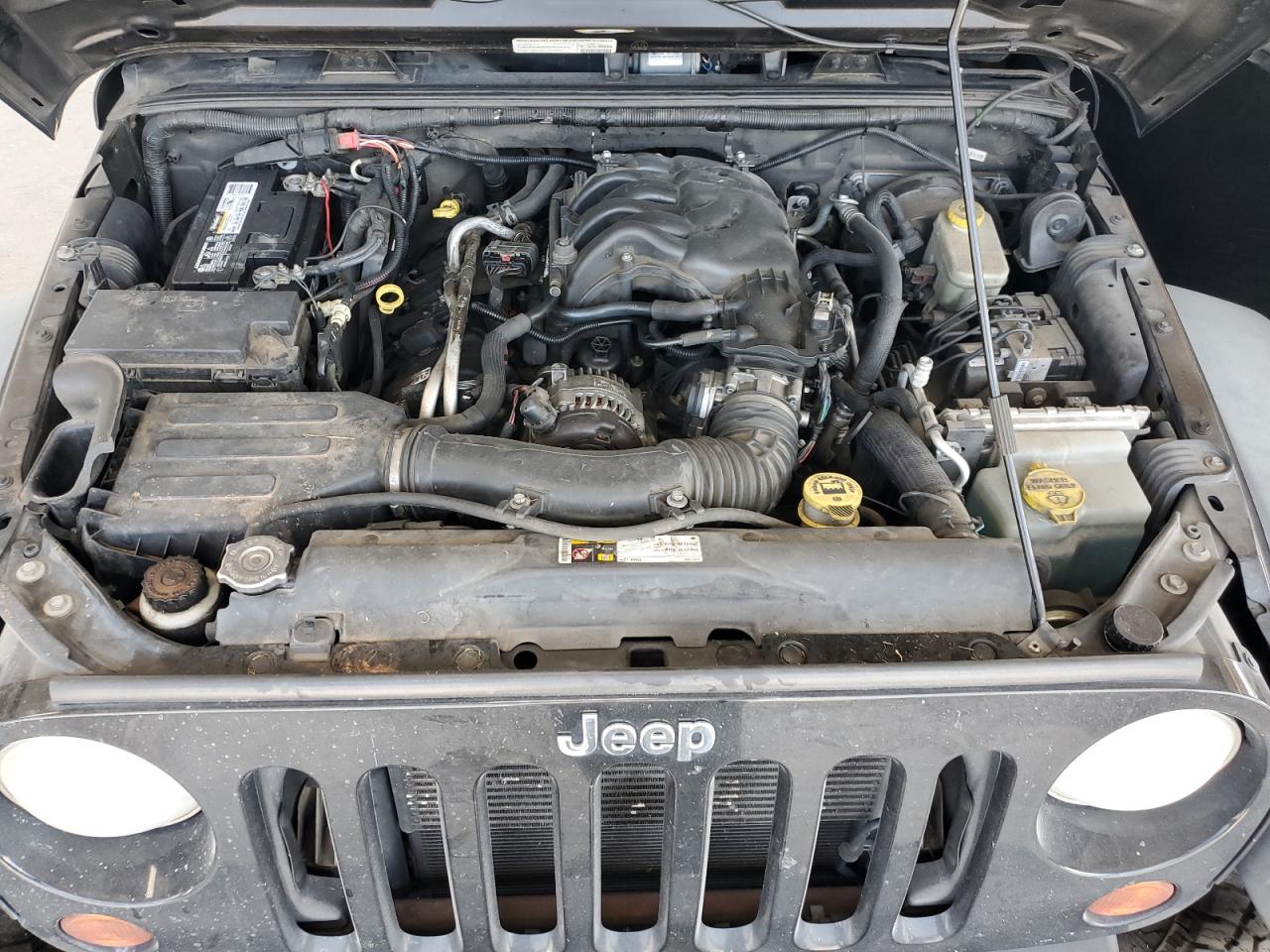 2013 Jeep Wrangler Sport vin: 1C4AJWAG0DL594318