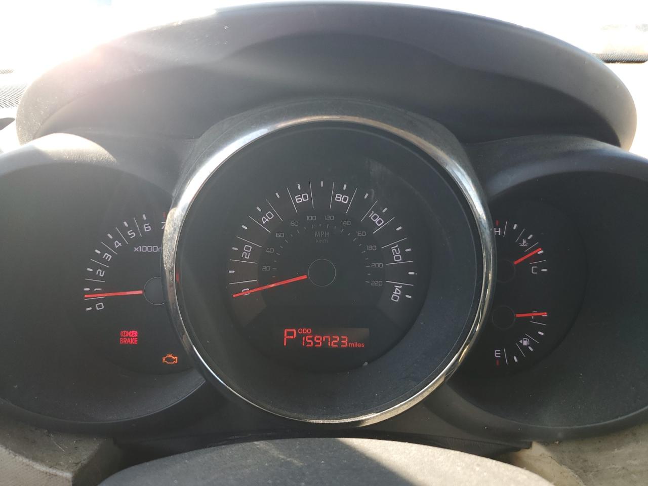 KNDJT2A26B7196494 2011 Kia Soul +