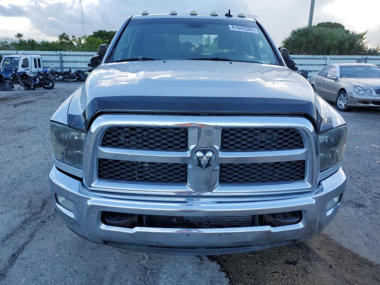 2017 Ram 3500 Slt vin: 3C63RPHL2HG579811