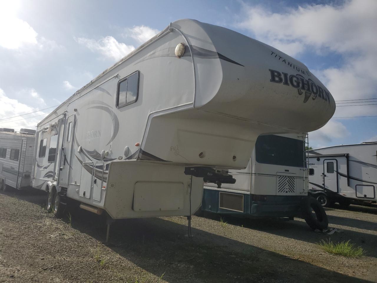 Heartland RV Bighorn 2012 