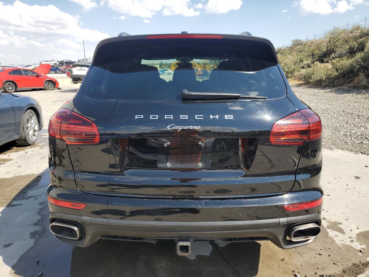 WP1AF2A27FLA31377 2015 Porsche Cayenne