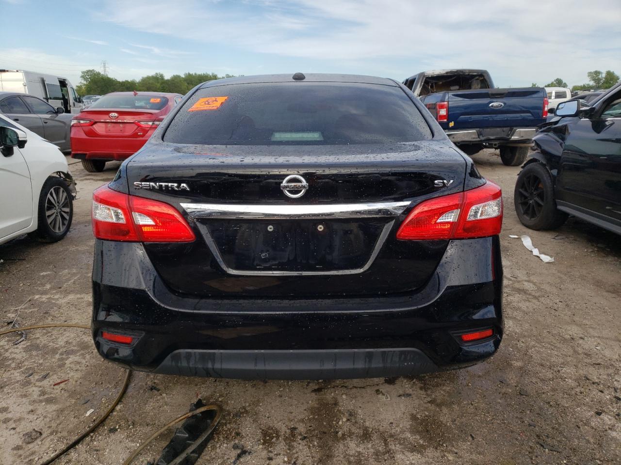 3N1AB7AP5JY284853 2018 Nissan Sentra S