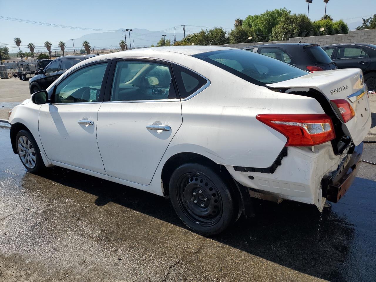 2018 Nissan Sentra S vin: 3N1AB7AP3JY346072