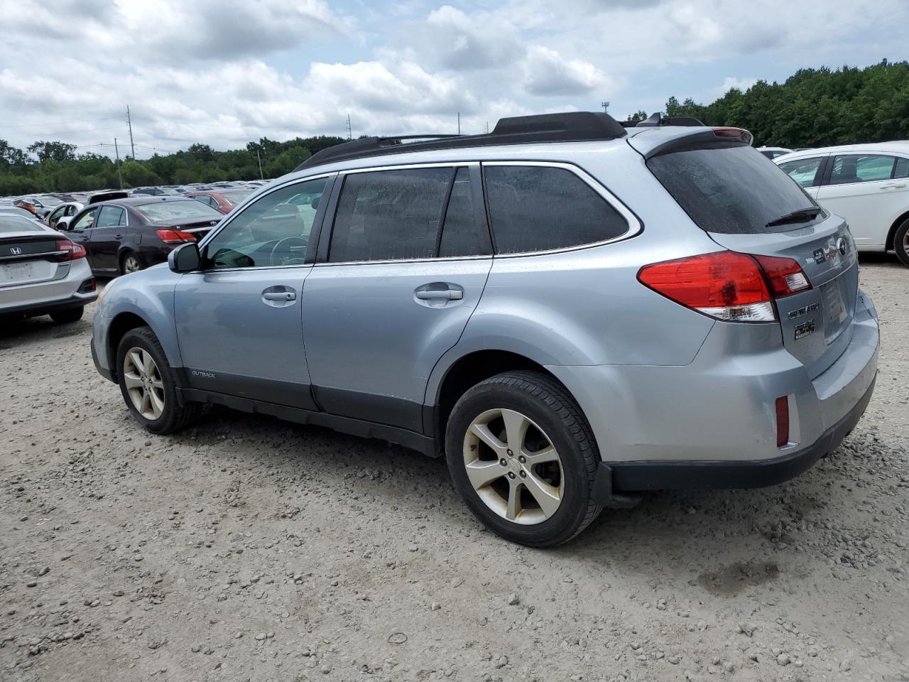 2014 Subaru Outback 2.5I Limited vin: 4S4BRBMC4E3316484