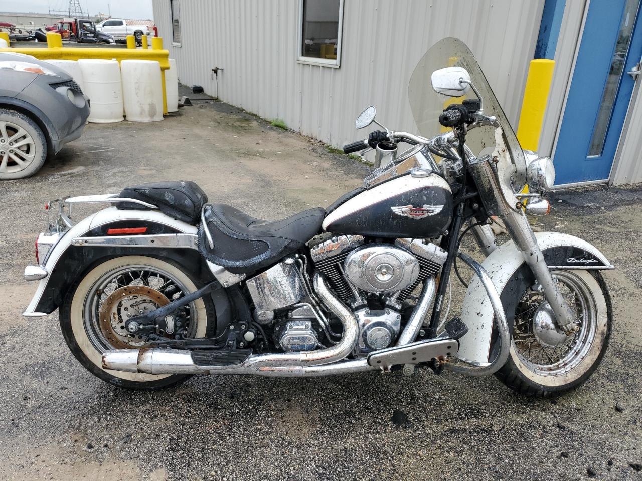 Harley Davidson Softail Deluxe 2005 FLSTNI