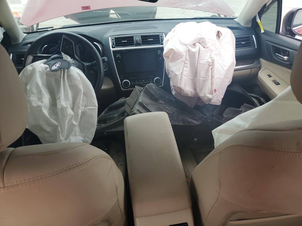 4S4BSANC7J3223949 2018 Subaru Outback 2.5I Limited