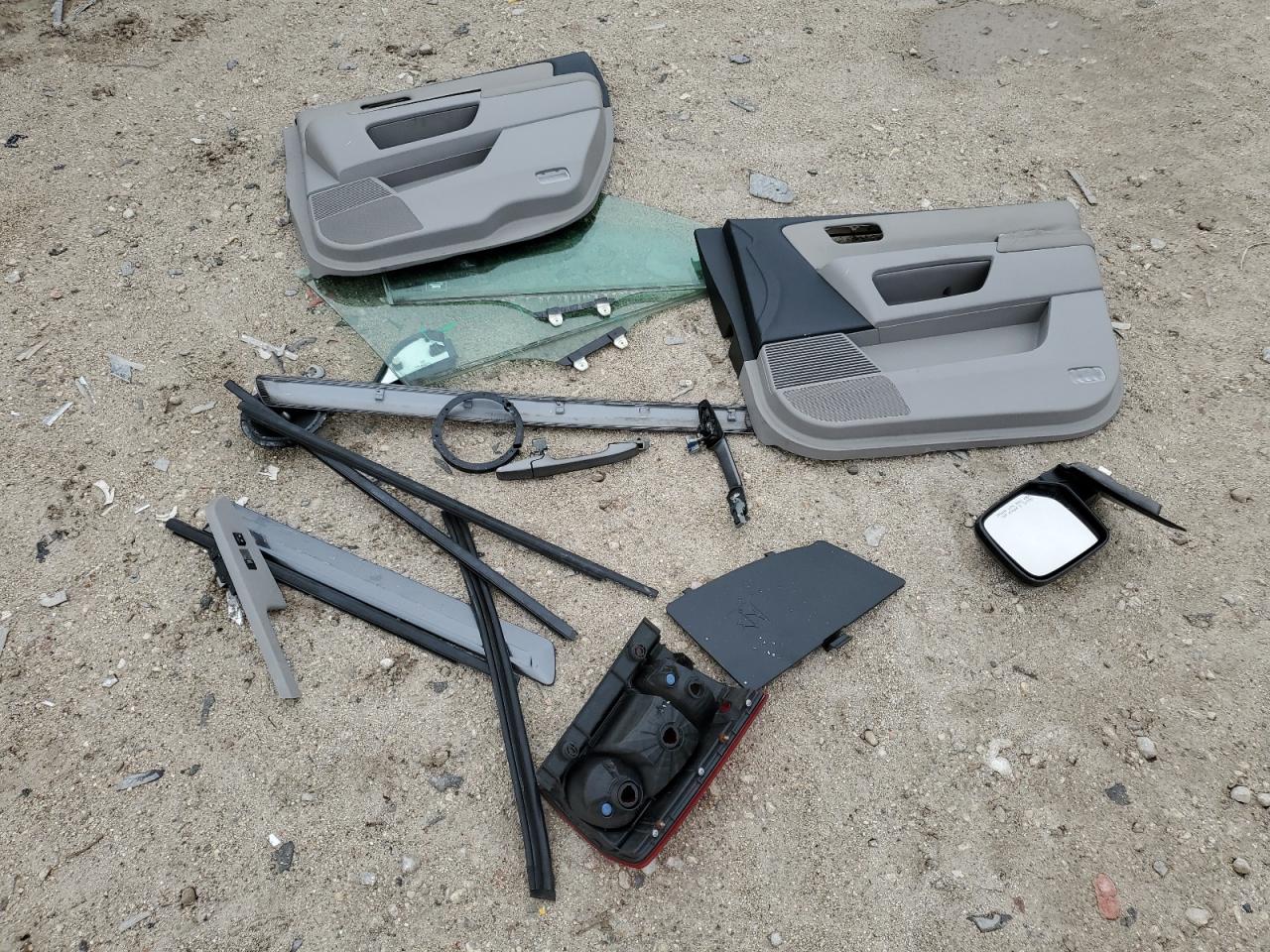 5FNYF3H51AB014690 2010 Honda Pilot Exl