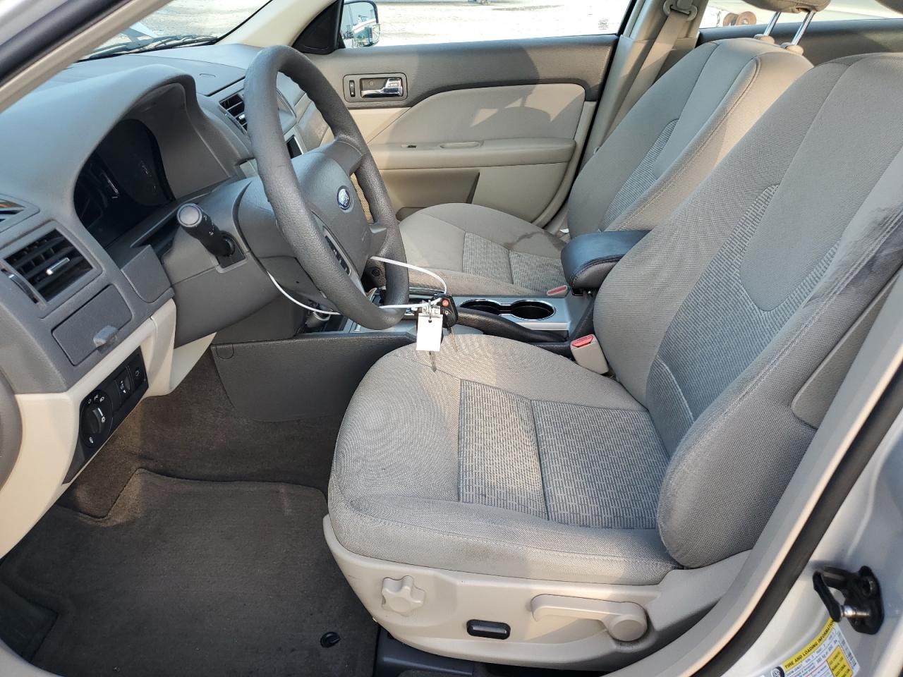 3FAHP0HA5AR208166 2010 Ford Fusion Se