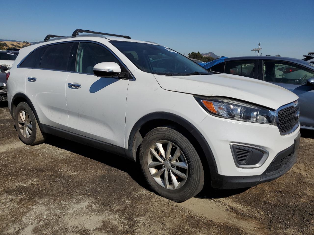 2016 Kia Sorento Lx vin: 5XYPG4A30GG055563