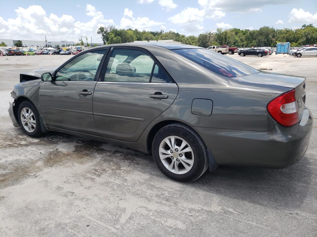 4T1BF32K94U576705 2004 Toyota Camry Le