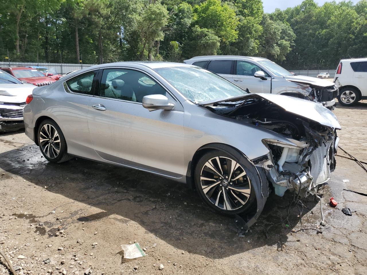 2017 Honda Accord Exl vin: 1HGCT2B85HA003633