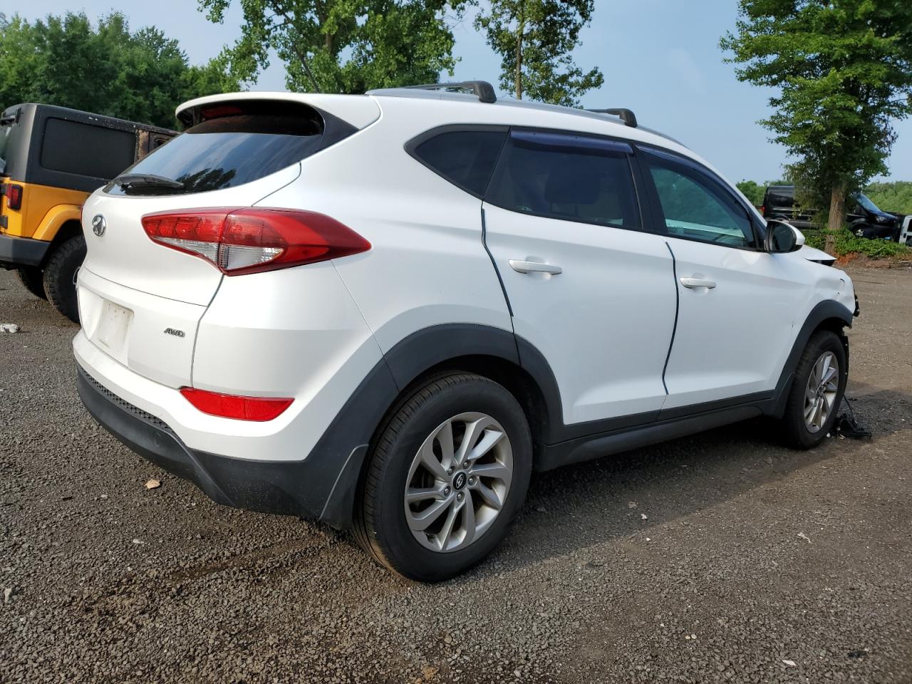 2016 Hyundai Tucson Limited vin: KM8J3CA47GU105910