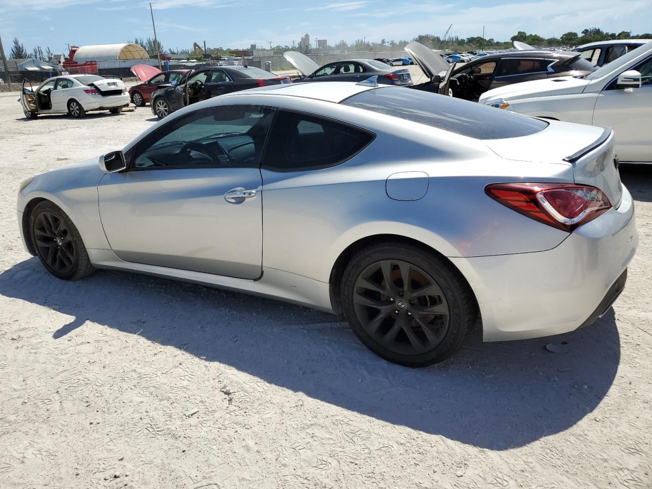 2013 Hyundai Genesis Coupe 2.0T vin: KMHHT6KD1DU095613