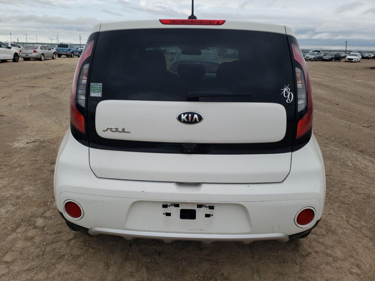 KNDJP3A52J7903948 2018 Kia Soul +