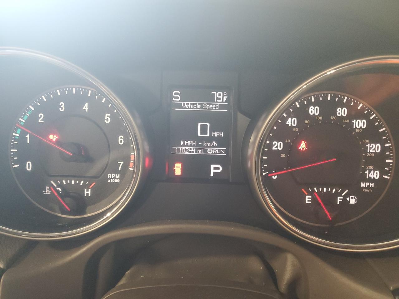 1J4RR4GG1BC701293 2011 Jeep Grand Cherokee Laredo